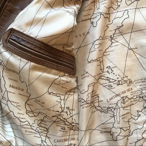 Jos A Bank leather bomber jacket. Size: L - Picture 7 of 8